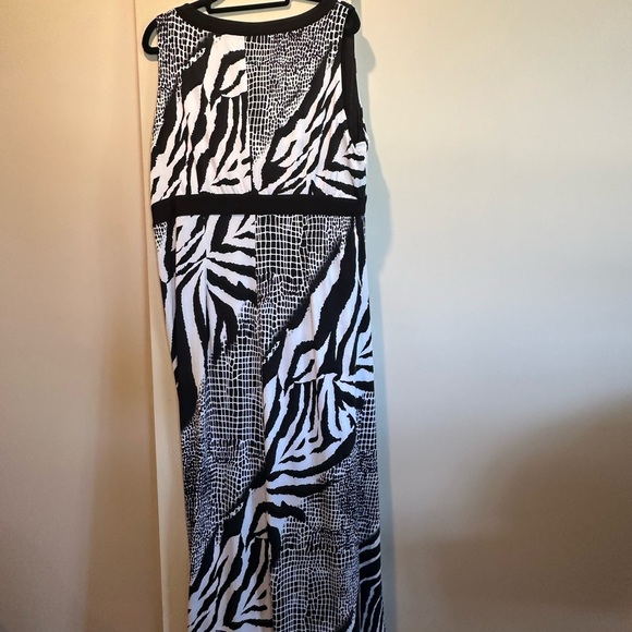 Bianca Nygard Black and White Zebra Print Maxi Dress - Picture 4 of 5